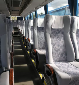 Avtobus prevozi potnikov po evropi