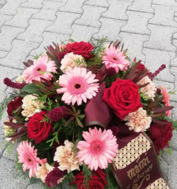 Velika izbira cvetja v cvetličarni Fužine