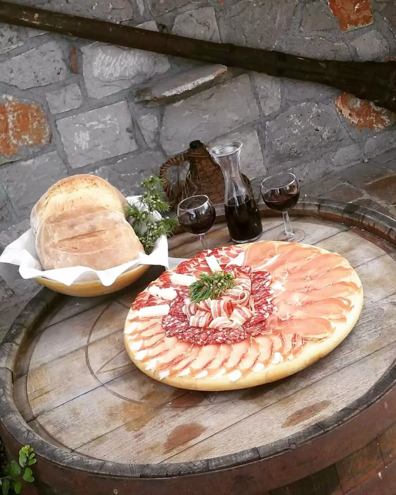 Dobra domača hrana na turistični kmetiji Nova Gorica