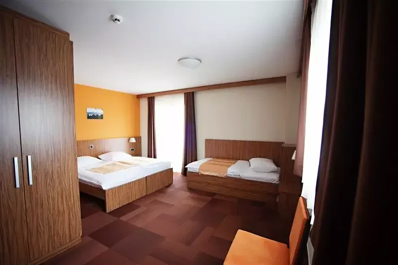 Erschwingliches Hotel Kranj 