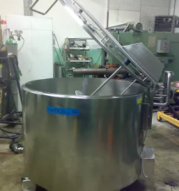 Hlajene posode za vino v sloveniji