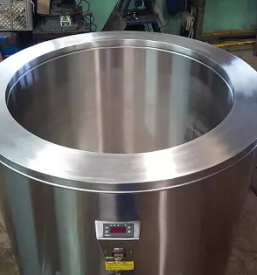 Hlajene posode za vino v sloveniji - naročite svojo