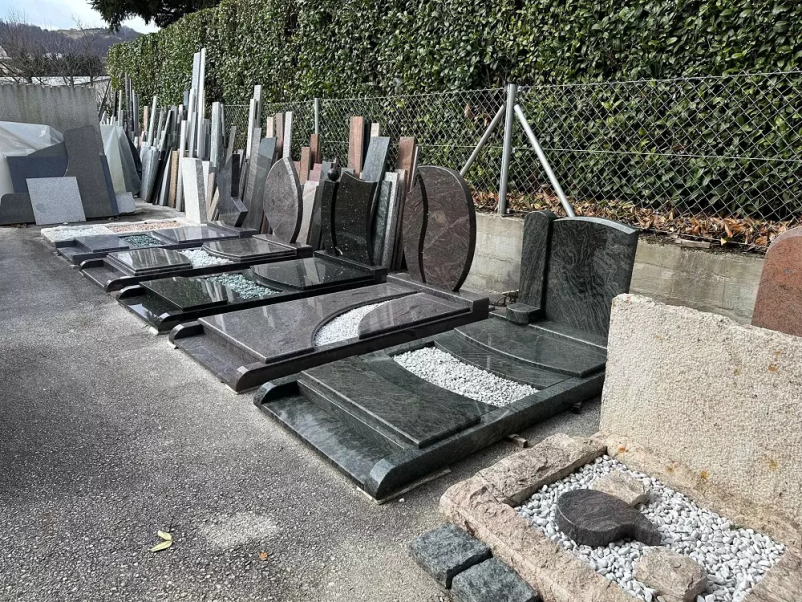 Nagrobni spomeniki Posavje, Slovenija