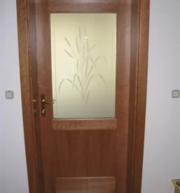 Ugodna izdelava notranjih vrat po meri Slovenija