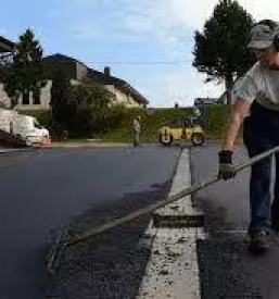 Izkopi priprava podloge pred asfaltom in izdelava opornih zidov po sloveniji