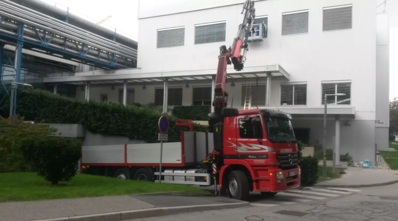 Kamionski prevozi blaga po Sloveniji in Hrvaški