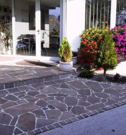 Kamniti in marmorni tlaki Slovenija