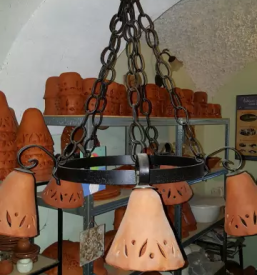 Kovane luci z glinenimi sencniki savinjska