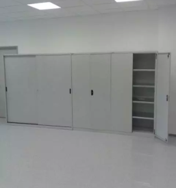 Kovinske omare Obala