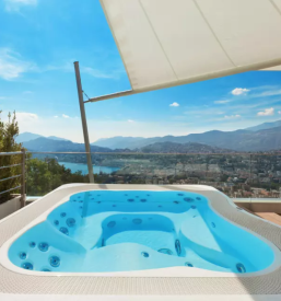 Kvalitetna izdelava jacuzzijev wellnessov in savn v sloveniji