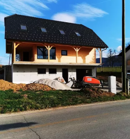 Kvalitetni estrihi in tlaki Dragatuš, Dolenjska