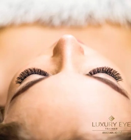 Kvalitetno podaljsevanje trepalnic slovenija