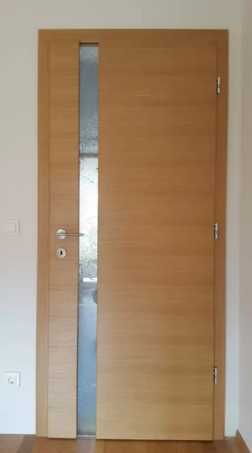 Kakovostno izdelana lesena vrata po meri Štajerska