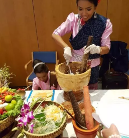 Manatsanan duang krulc tajska kulturna ambasadorka v evropi