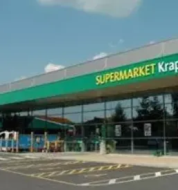 Market sredisce ob dravi