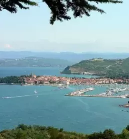 Najem ugodnega apartmaja v centru Izole