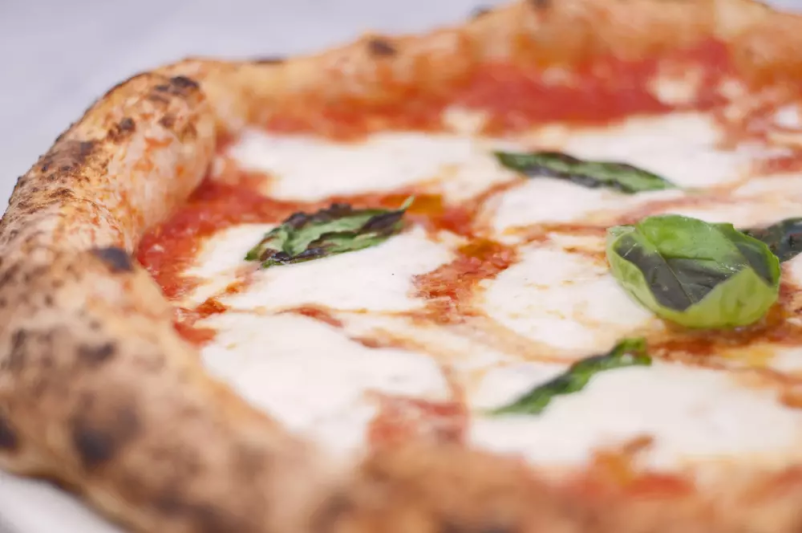 Napolitana pizza Lavrica