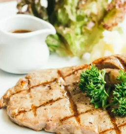 Nedeljska kosila in prostor za zakljucene druzbe idrija