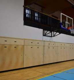 Opremljanje objektov  z opremo za šport v tujini