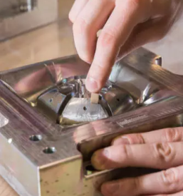 Kvalitetna orodja za brizganje gume Slovenija