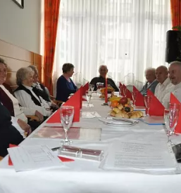 Oskrba starejsih sevnica