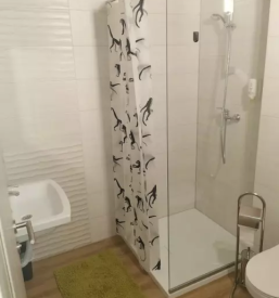 Pogostitve za zaključene skupine