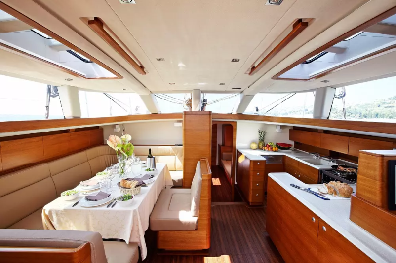 Pohištvo po naročilu za navtiko Slovenija