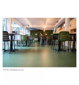 Polaganje talnih oblog tekoce gume