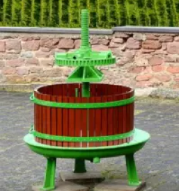 Pomoc pri nakupu vinogradniske opreme slovenija