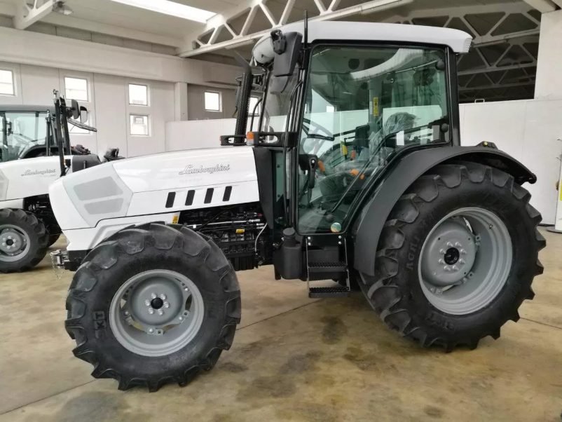 Pooblaščeni zastopnik, servis za traktorje Lamborghini Slovenija