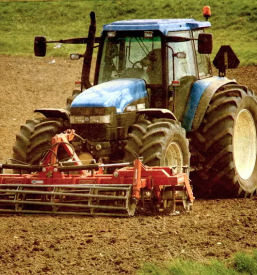Poceni popravilo kmetijske mehanizacije Ajdovščina