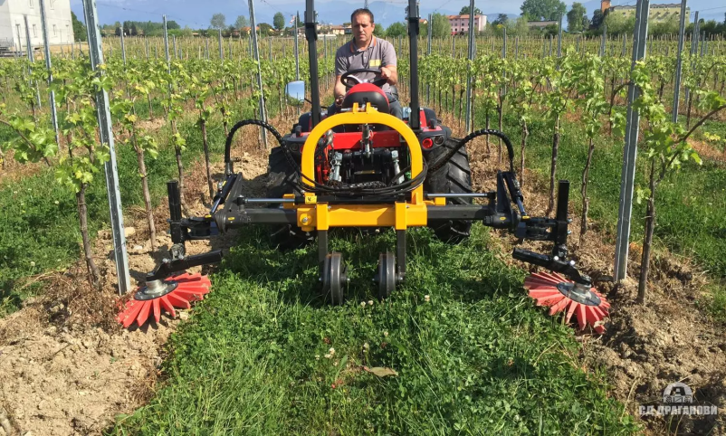 Prodaja kmetijske mehanizacije in lesenih sodov Goriška