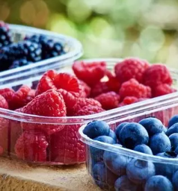 Prodaja sadja in zelenjave, tržnica BTC Ljubljana