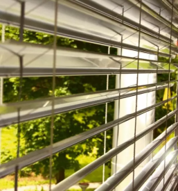 Prodaja senčil z okni