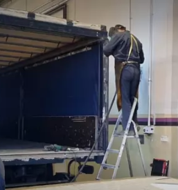 Prodaja tovornih vozil mercedes benz logatec