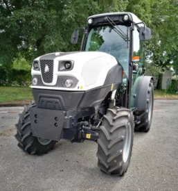 Prodaja traktorjev v sloveniji