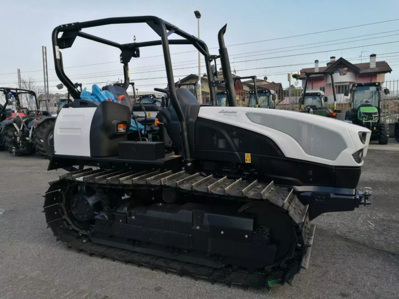 Prodaja traktorjev v Sloveniji