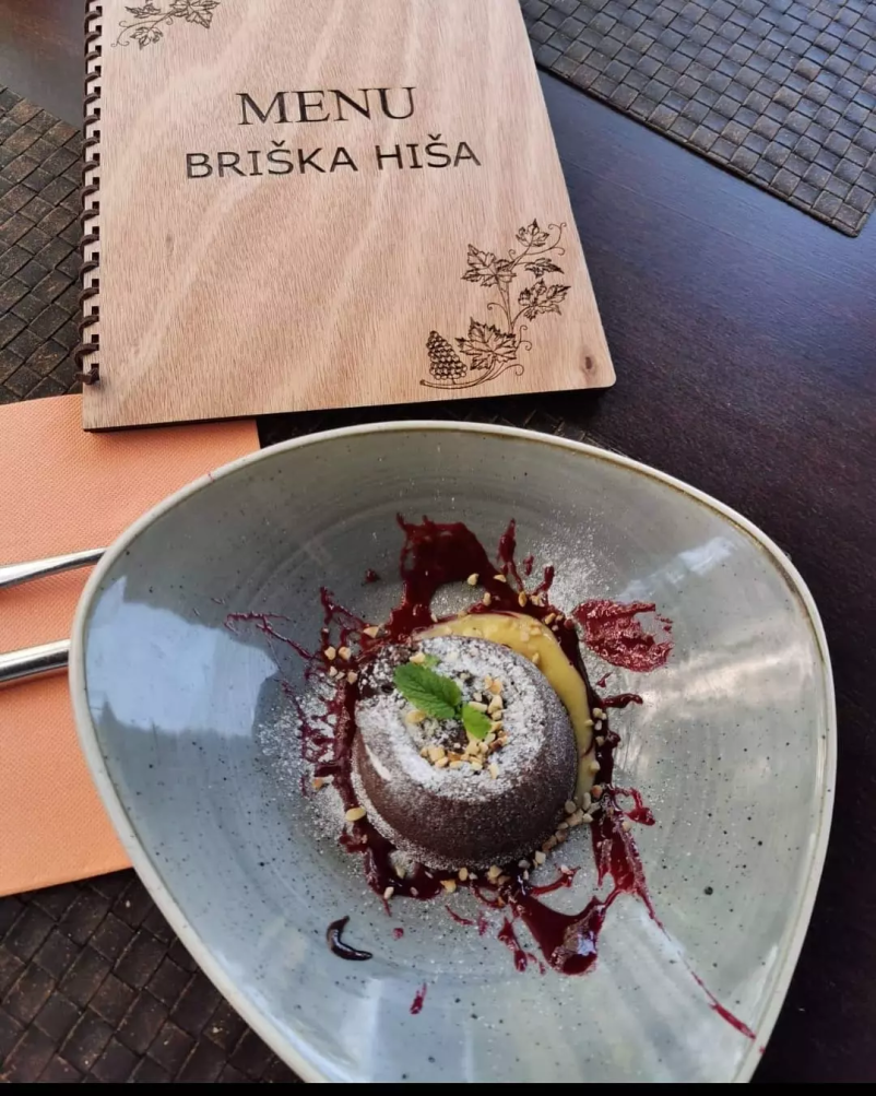 Prostor za zaključene družbe Kojsko