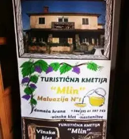 Prostor za zaključene družbe na turistični kmetiji 