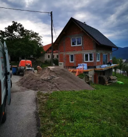 Kakovostni strojni tlaki in estrihi Črnomelj, Dolenjska