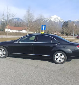 Transportation to airport brnik