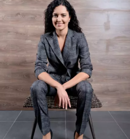 Trgovina z oblacili in sivanje modnih oblacil murska sobota