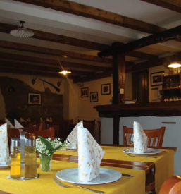 Turisticna kmetija s prenocisci kozina