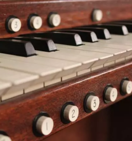 Uglasevanje orgel harmoniji slovenija