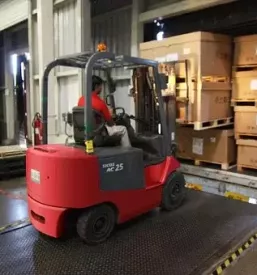 Ugoden paletni transport dolenjska