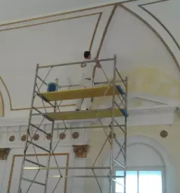 Ugoden slikopleskar maribor