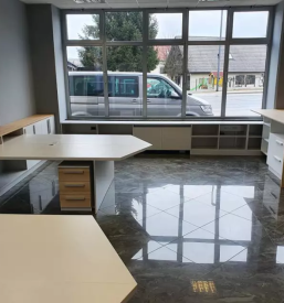 Ugodno pisarnisko pohistvo po meri ljubljana okolica