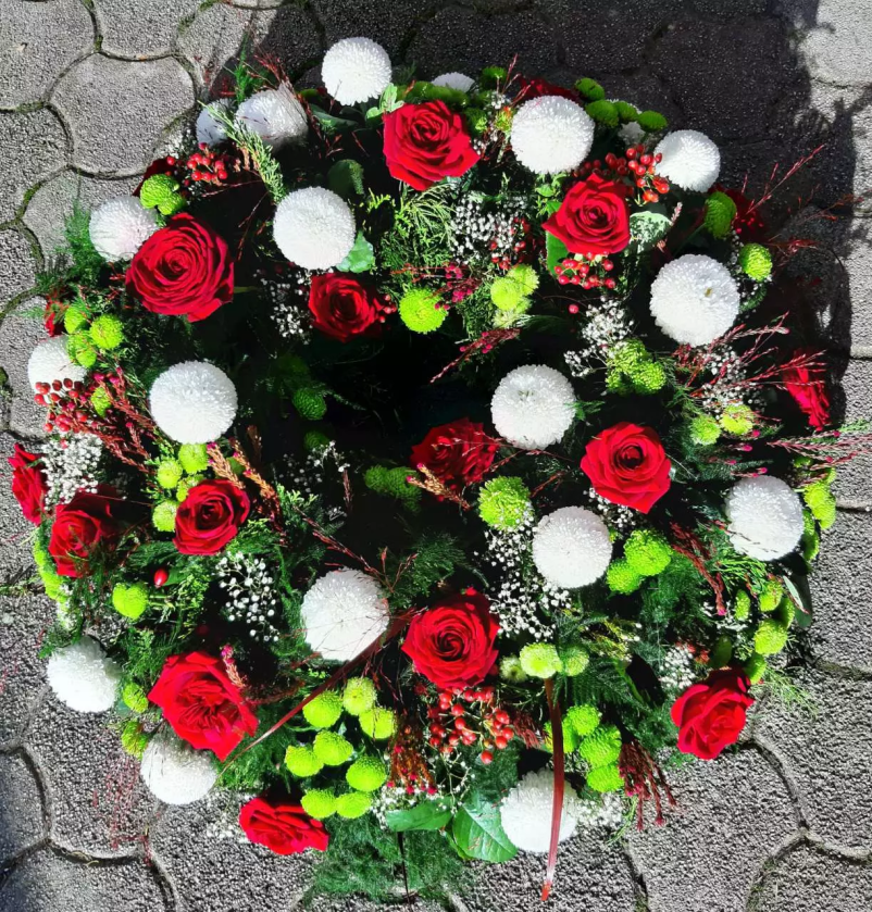 Prodaja žalnih aranžmajev in ugodnega pogrebnega cvetja za Kranj in okolico
