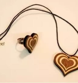 Unikaten nakit iz lesa ljubljana