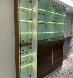 Unikatno masivno pohistvo po meri slovenija